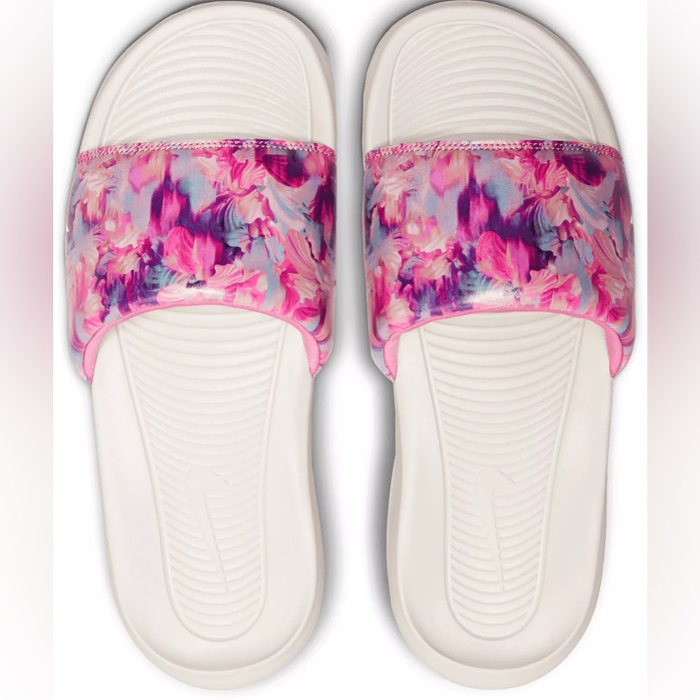 Nike Women’s Victori One Slides Size 11 NWT